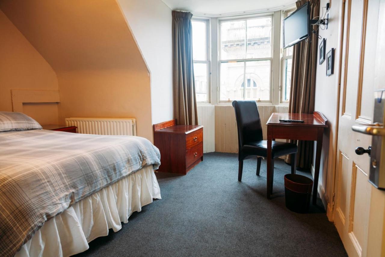 Dundee Backpackers Hostel Esterno foto
